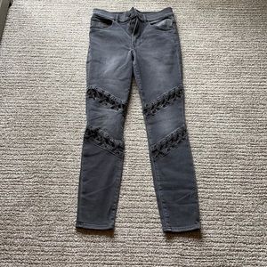 Express jeans with detail